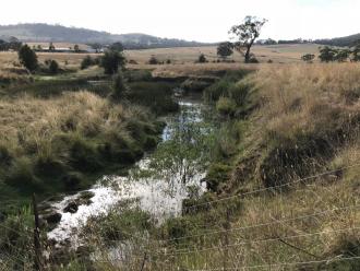 looking away from Doggetts bridge