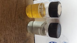 Phosphate test blank (left) and sample (right) - slightly blue but gave 0 result