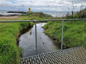 View North, overflow into the bay